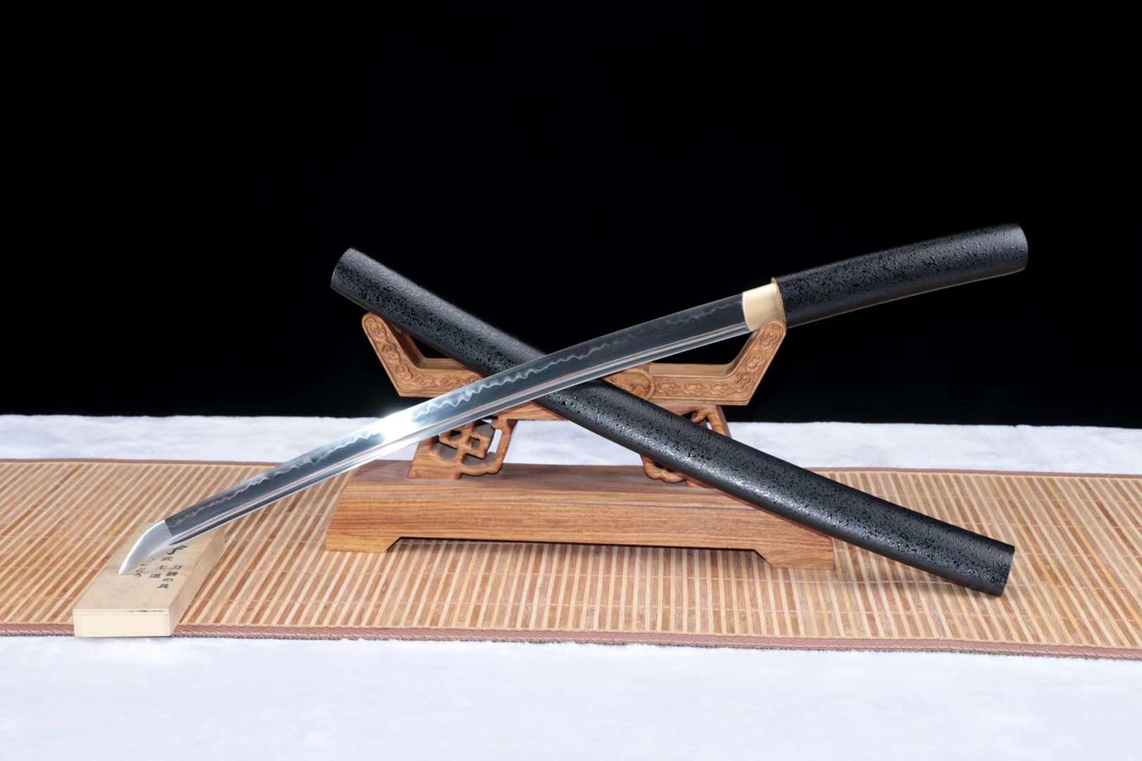 Handmade Sword,T10 Steel Katana Real,Full Tang Japanese Iaido Samurai Sword Black loveyitadj