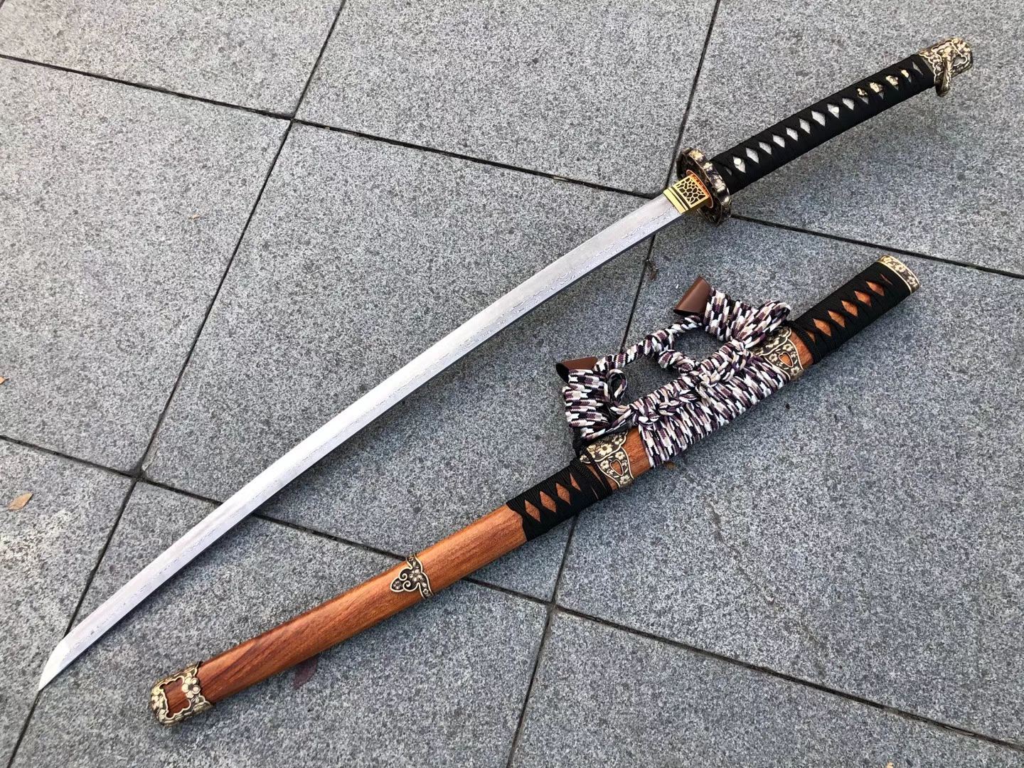 Japanese katana,Full Tang Tachi,T8 Steel Damascus Folding Steel Sword,Full Tang Handmade Samurai Sword loveyitadj