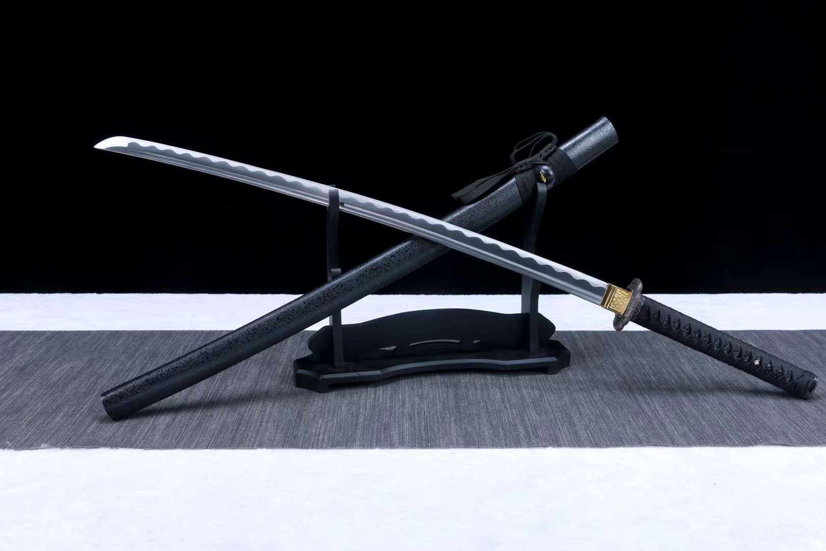 1045 steel samurai sword set,japanese katana black sword set,handmade full tang katana set loveyitadj