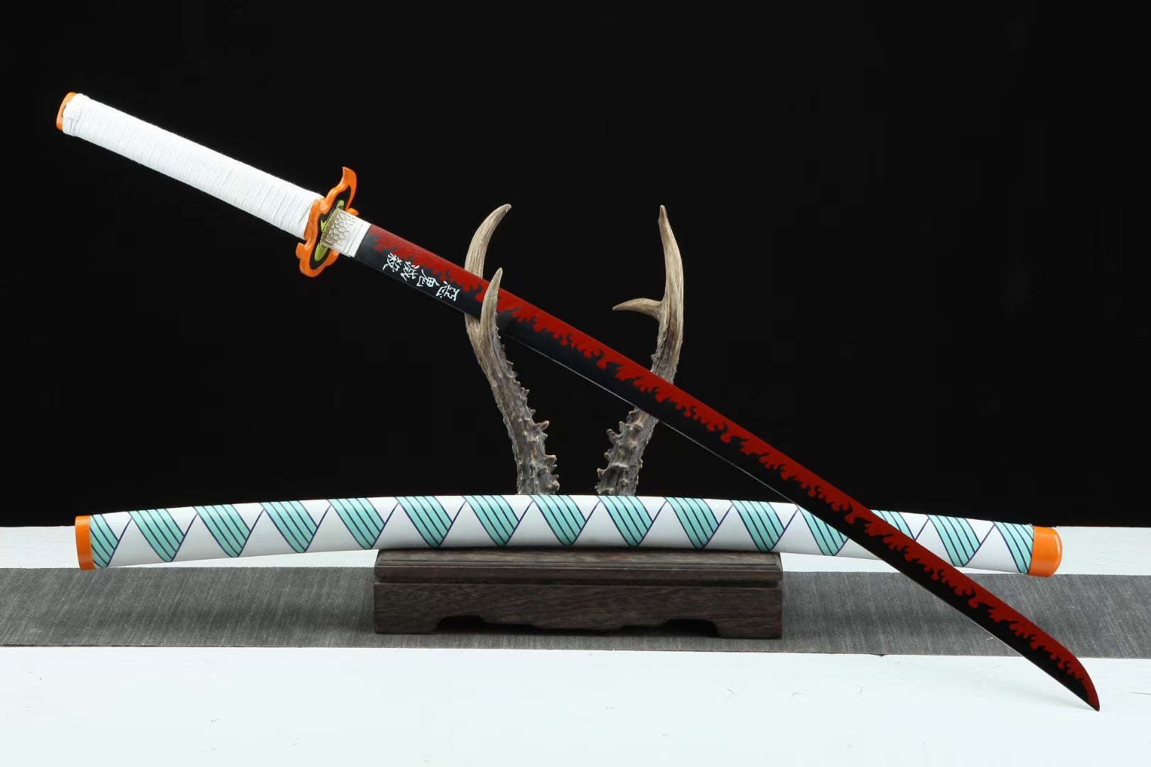 1045 steel samurai sword,demon slayer sword,comic katana Rengoku swords hansi sword