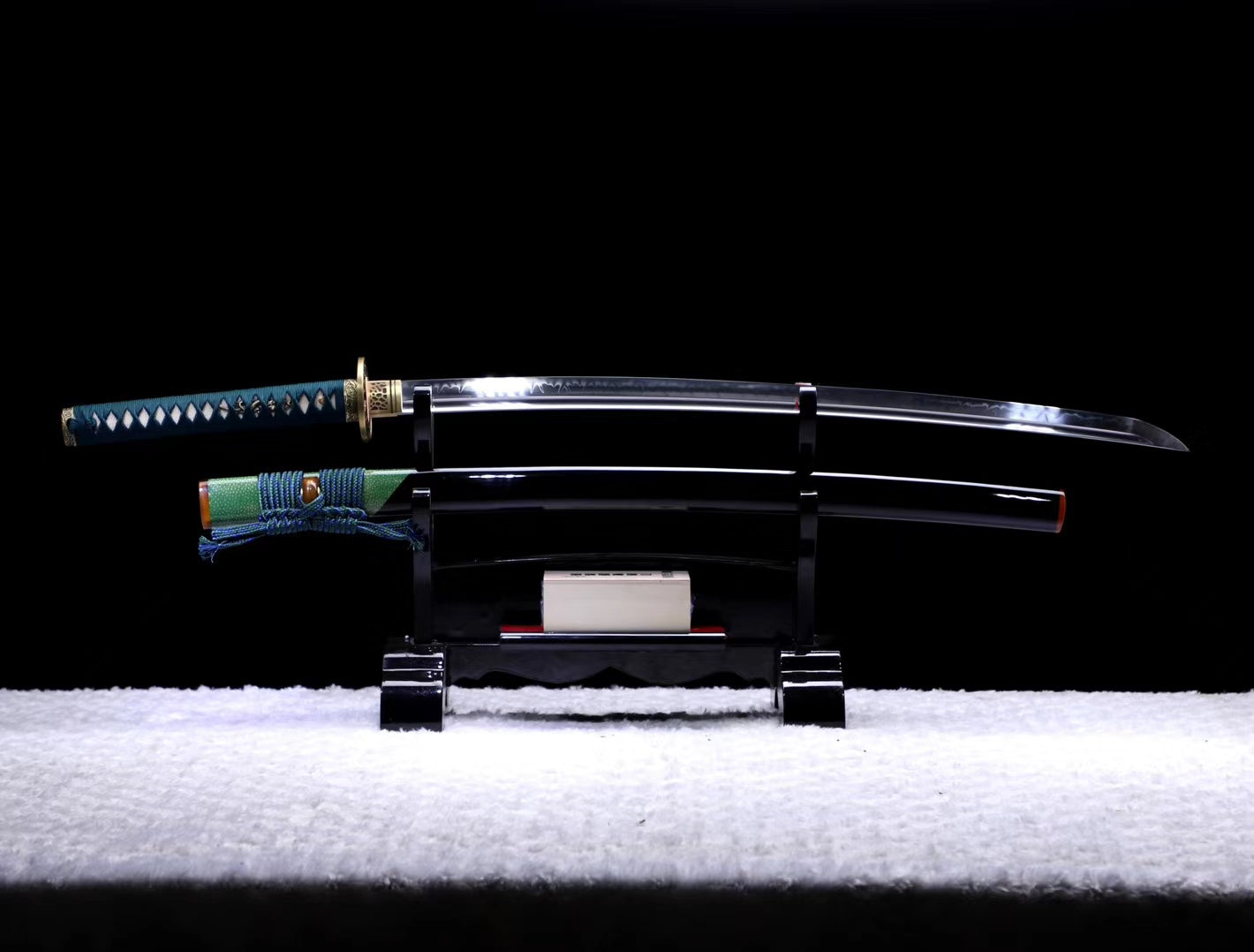 Handmade T10 steel samurai sword, Japanese Iaido samurai sword T10 steel Damascus steel sword clay burnt blade sword loveyitadj
